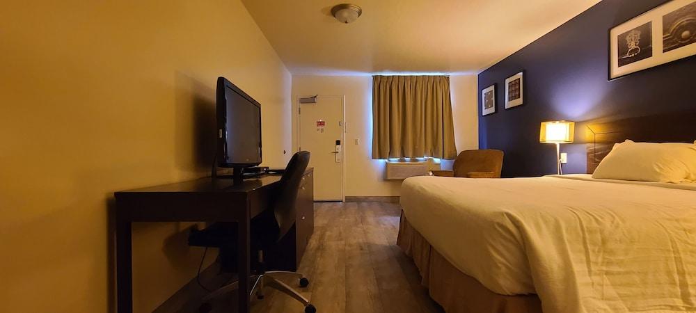 Empire Inn & Suites Penhold Zewnętrze zdjęcie