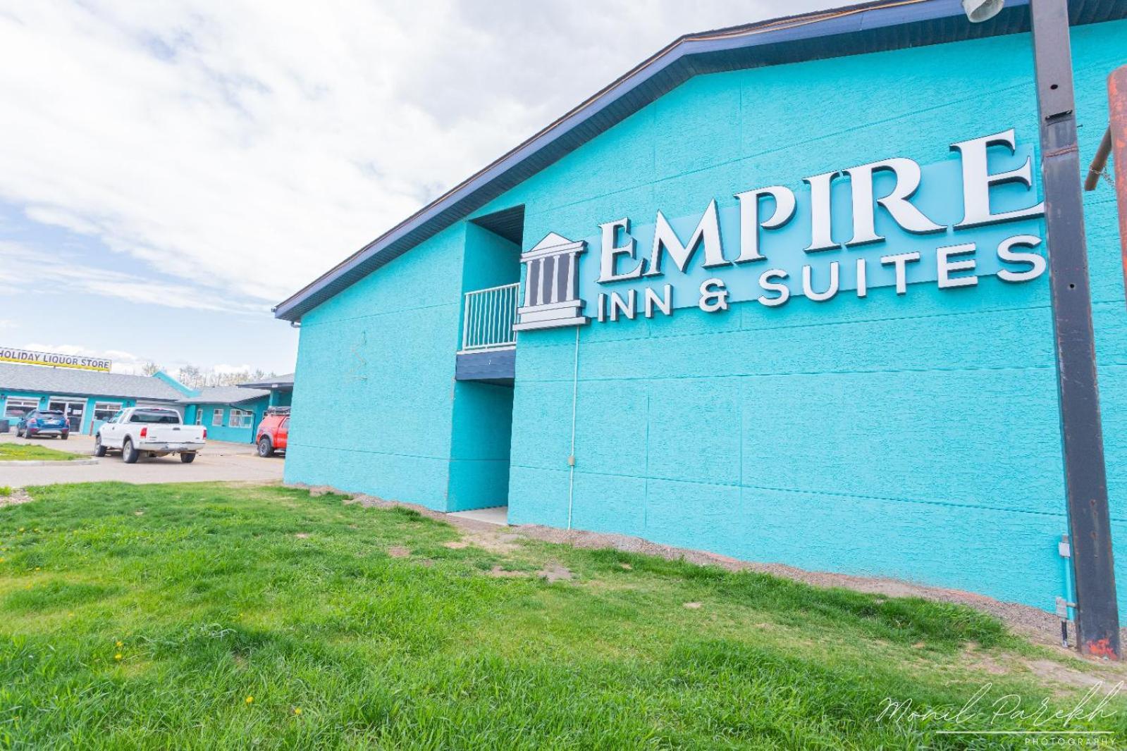 Empire Inn & Suites Penhold Zewnętrze zdjęcie