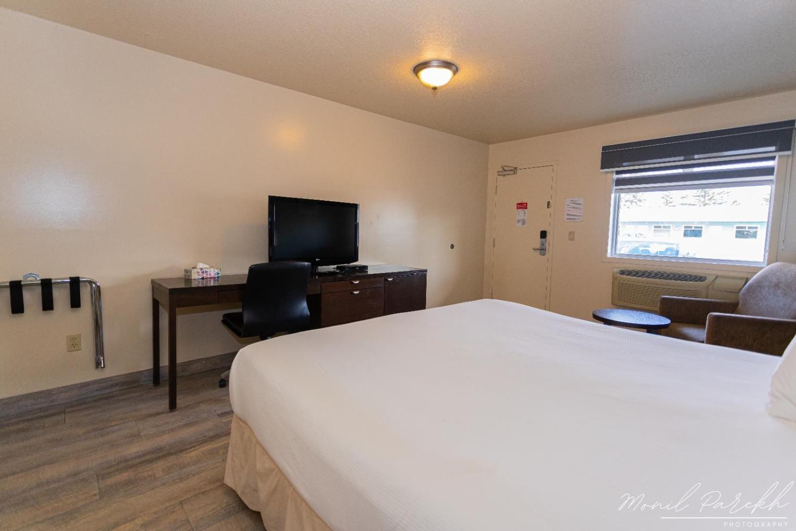 Empire Inn & Suites Penhold Zewnętrze zdjęcie