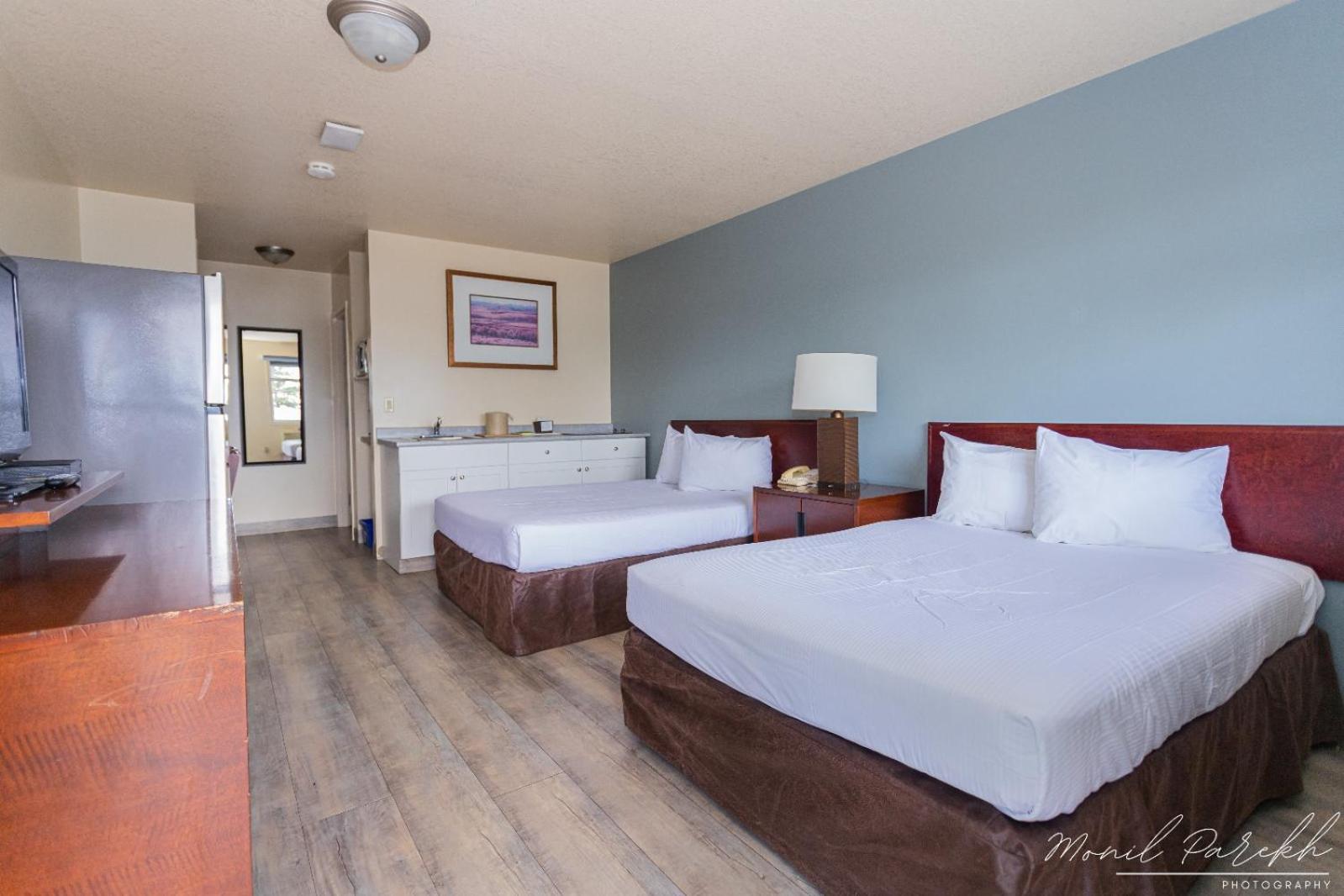 Empire Inn & Suites Penhold Zewnętrze zdjęcie