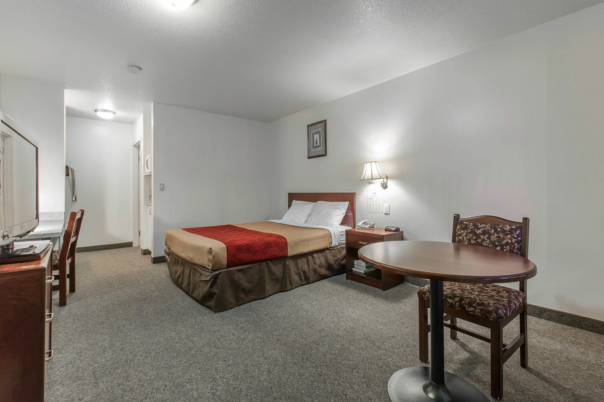 Empire Inn & Suites Penhold Zewnętrze zdjęcie