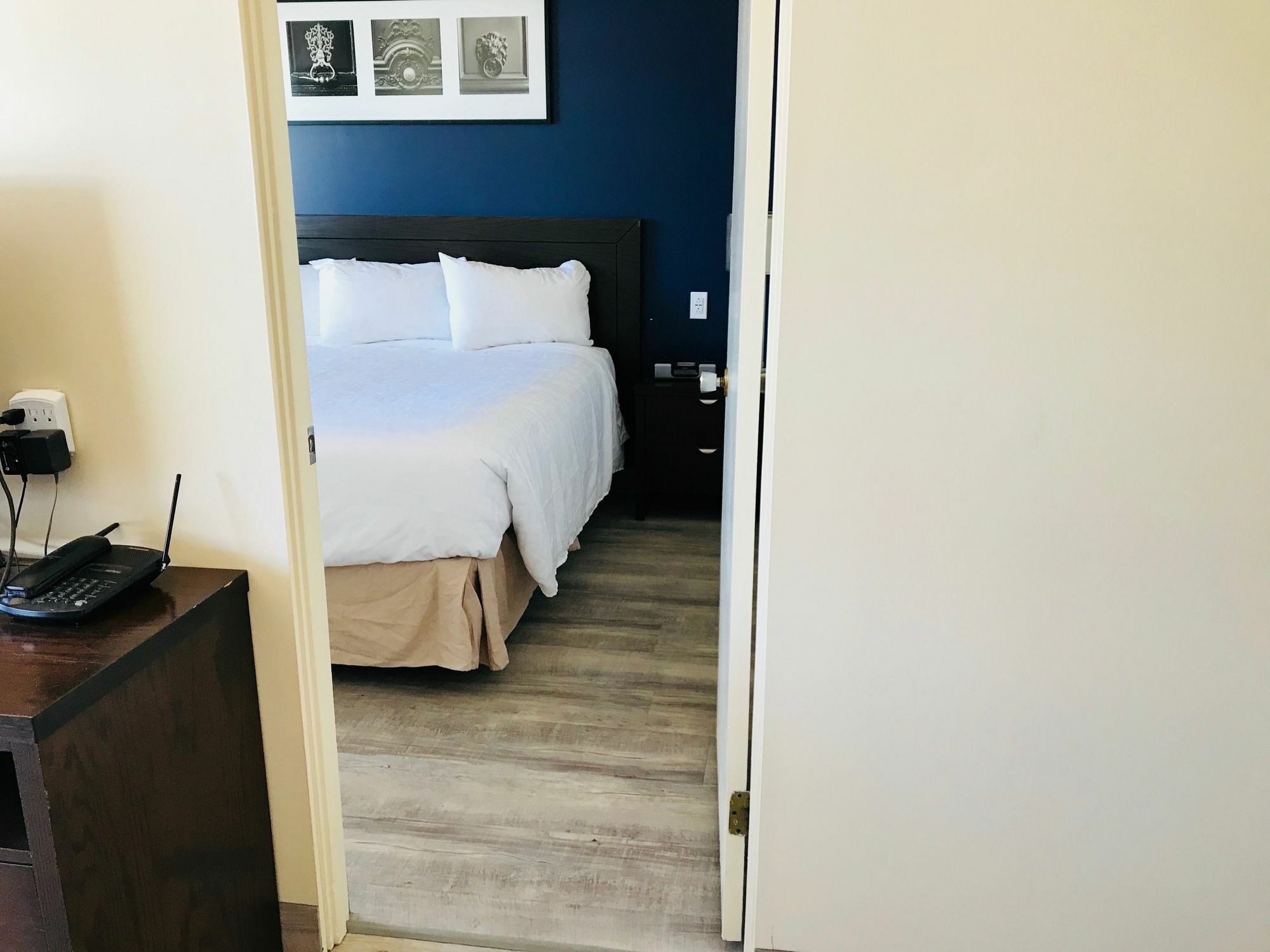 Empire Inn & Suites Penhold Zewnętrze zdjęcie