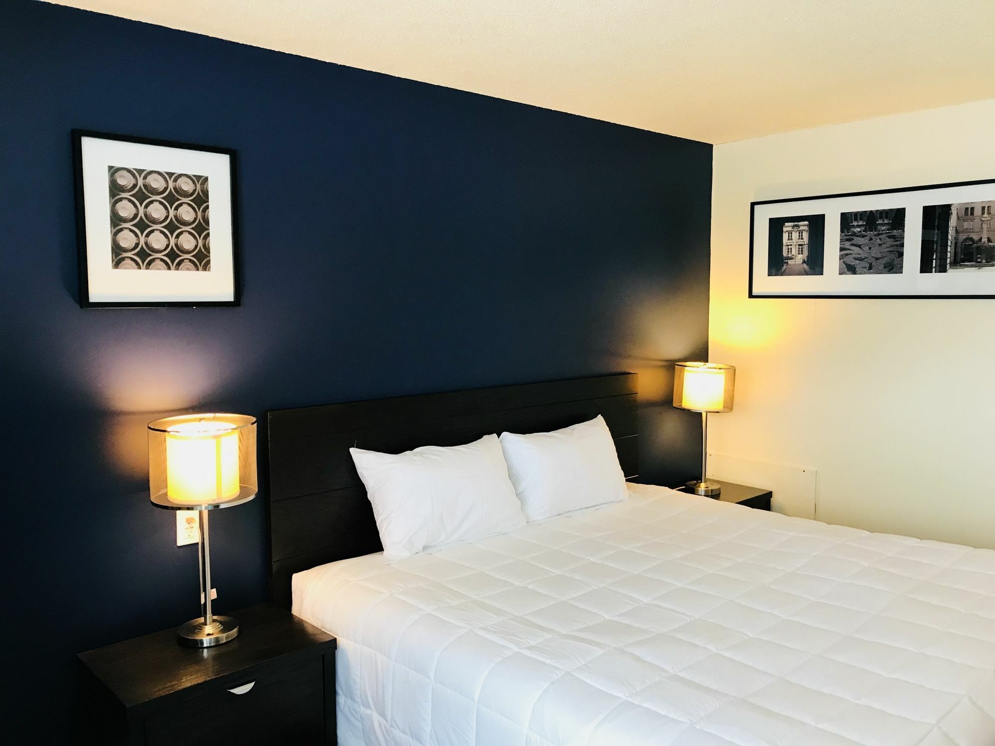 Empire Inn & Suites Penhold Zewnętrze zdjęcie